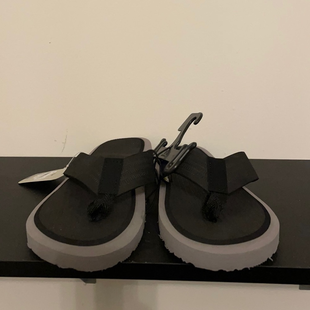 Flip flops